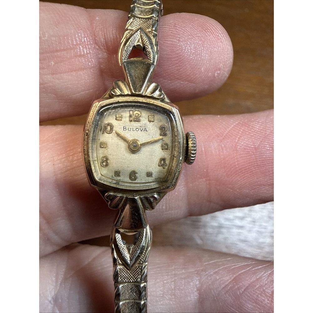 Vintage Bulova Ladies Dainty Watch 10k RGP Running Condition